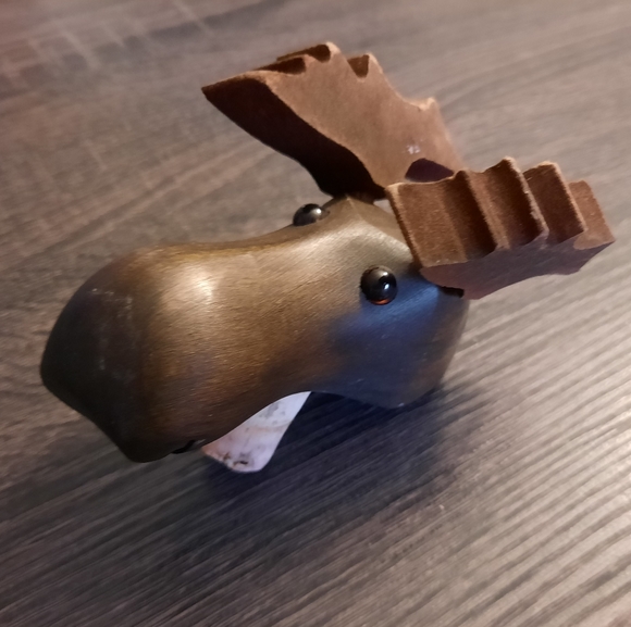 Hand Crafted Wood Moose Wine Bottle Stopper - Picture 6 of 6